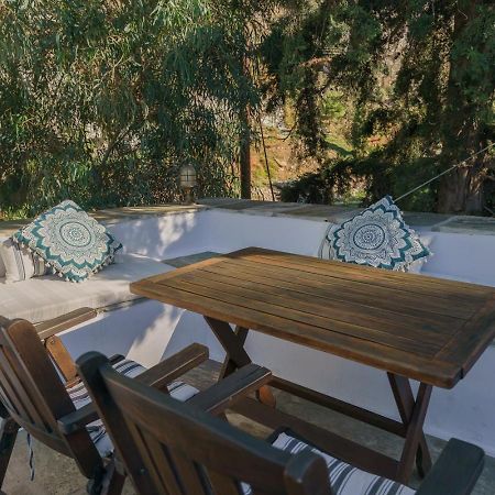 Nereids Guesthouse Hydra  Exterior photo